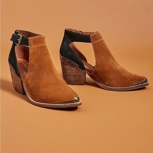 Jeffrey Campbell Suede Leather Ankle Bootie